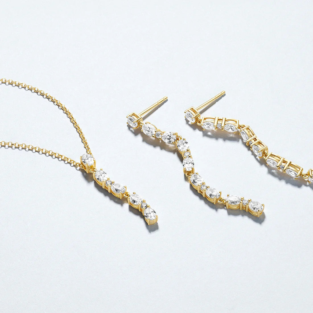 Ellera Ovale lungo Halskæde Forgyldt