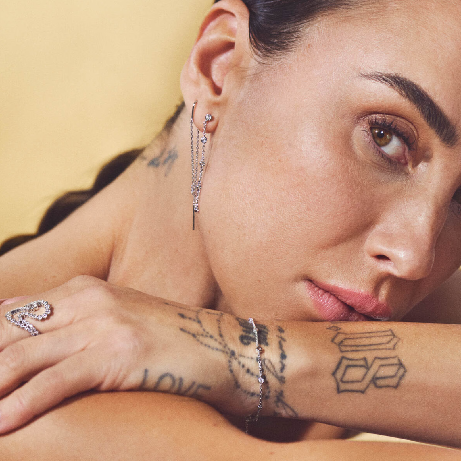 ENDLESS ALLURE ØRERINGE