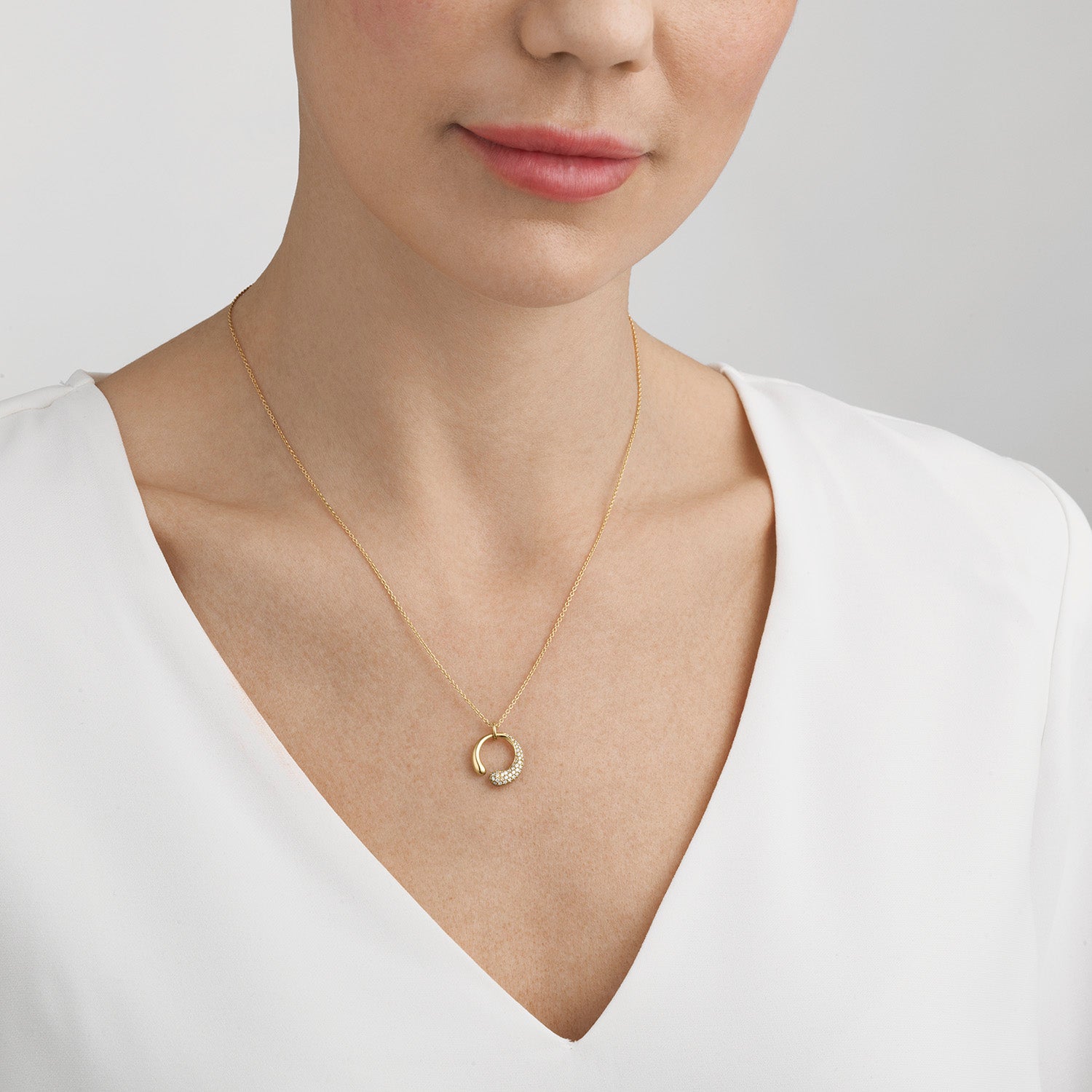 Mercy halskæde, pavé - 18 kt. - Sct. Mathias Ure & Guld