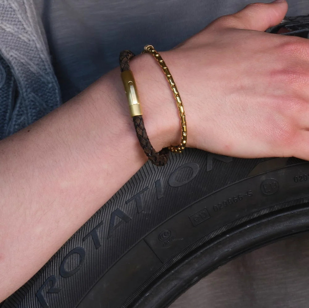 SON armbånd i kalveskind med forgyldt stål